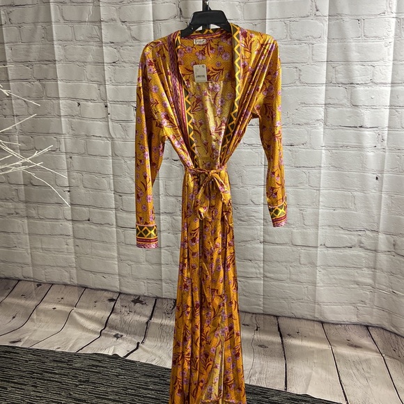 COPY - Free People Gold Robe - Picture 1 of 3